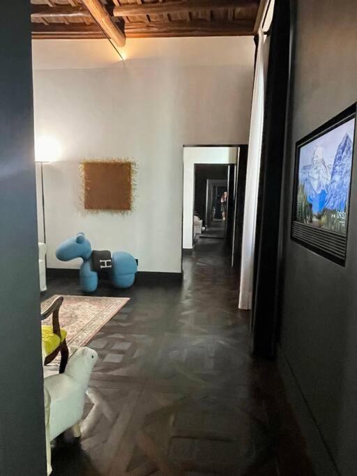 Designer Luxury Loft In The Heart Of Center Apartment *